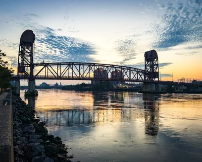 Sunrise over Roosevelt Island Bridge